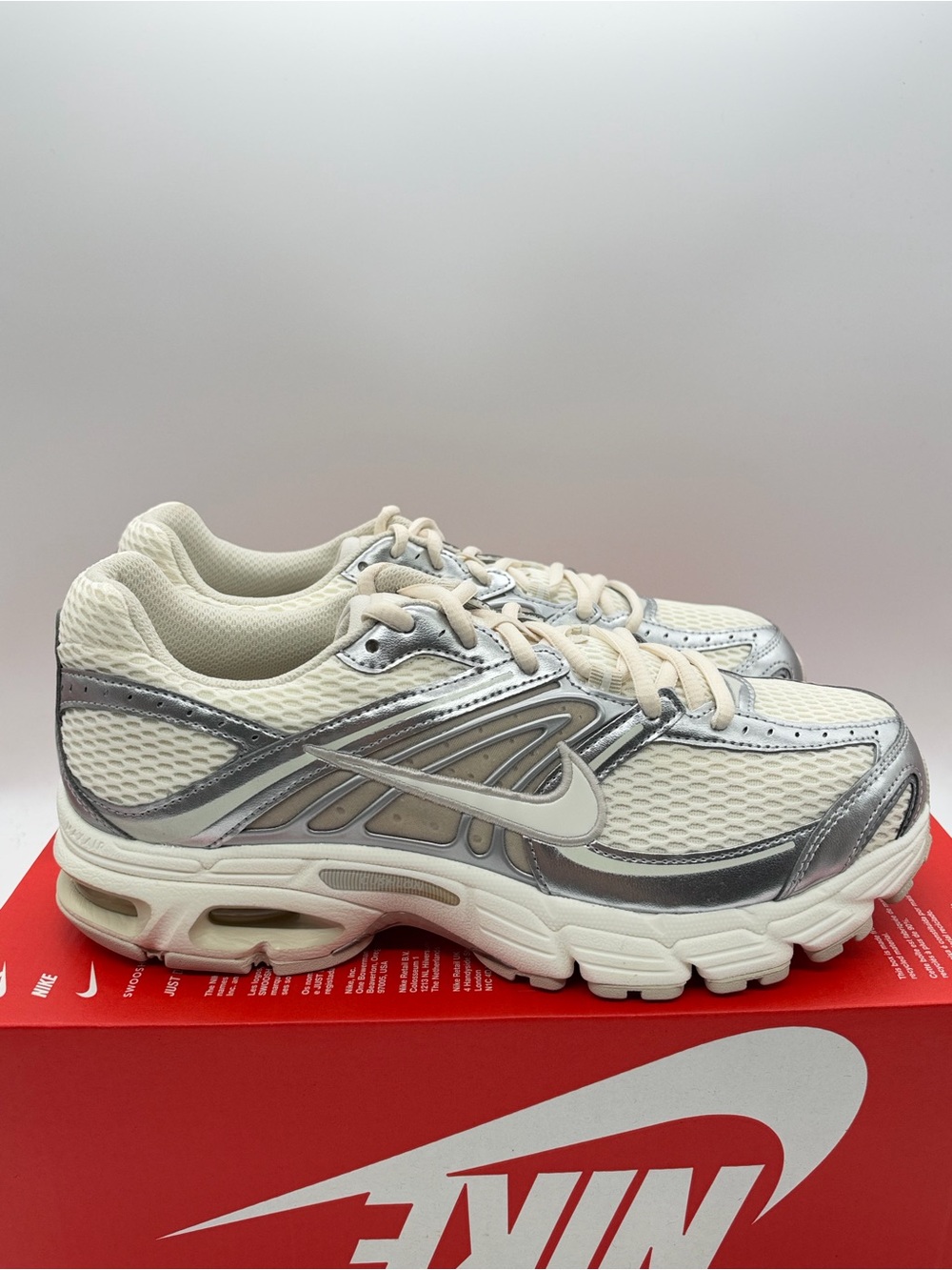 Nike Air Max Moto 2K Pale Ivory HQ2056-108 Women’s Size 10
